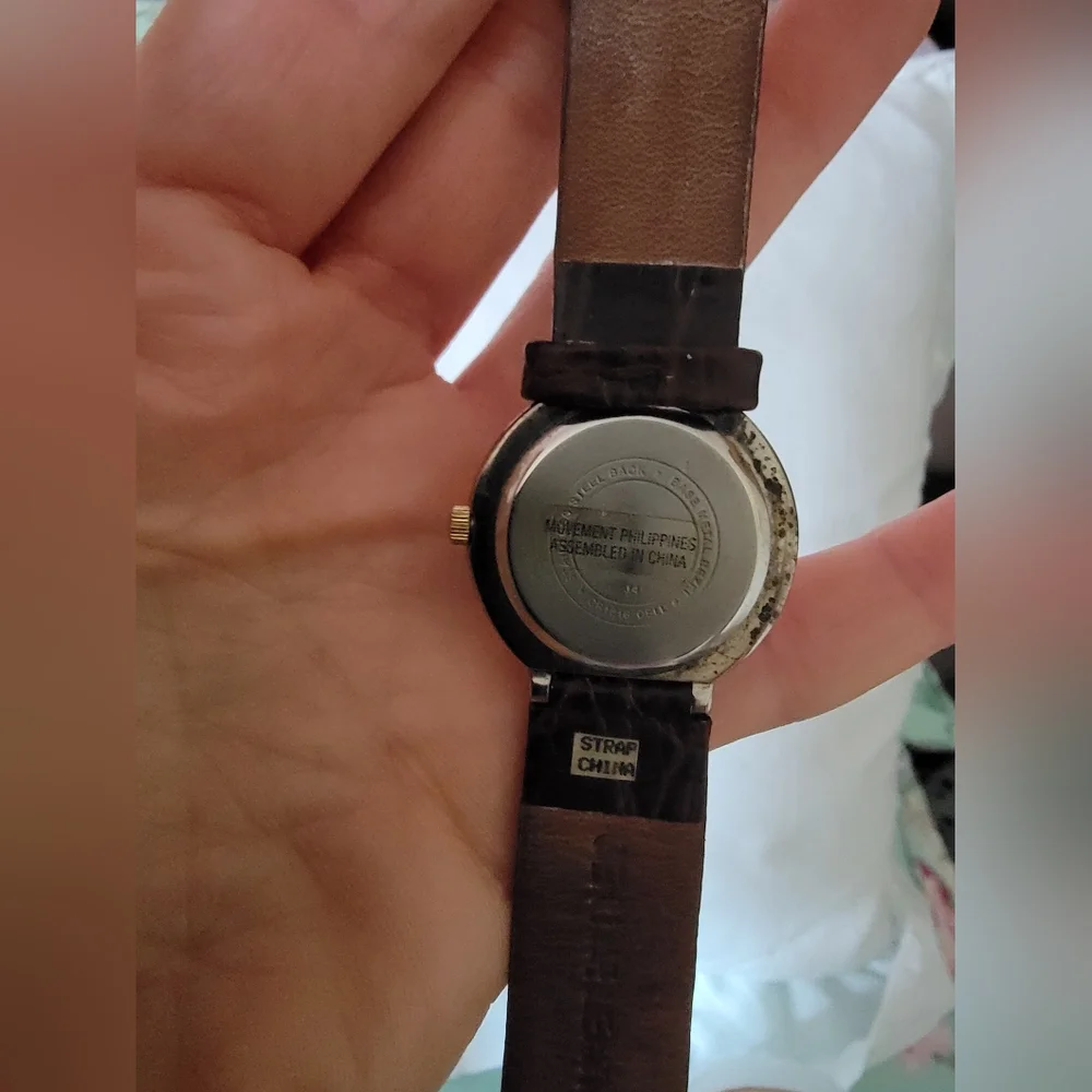 Timex Vintage Leather Silver Tone Watch - Picture 7 of 16